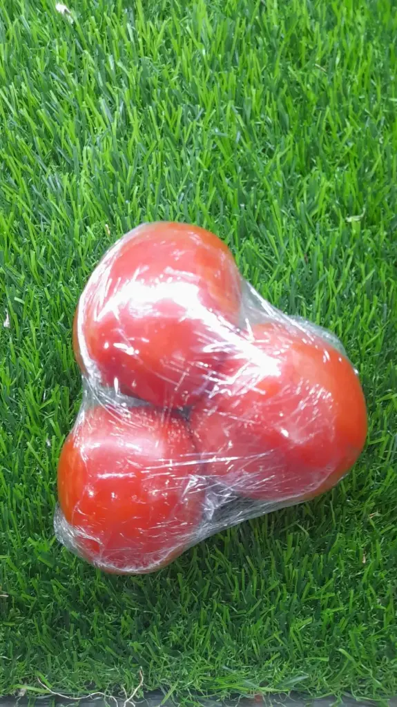Tomato Fresh -3 Pcs Pack - (Approx 245g)  